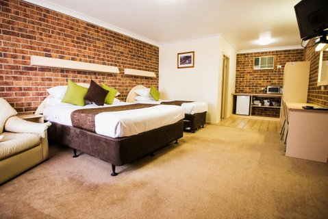A Line Motel - Tourism Noosa 1