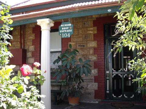 A Miner's Rest - Tourism Noosa 2