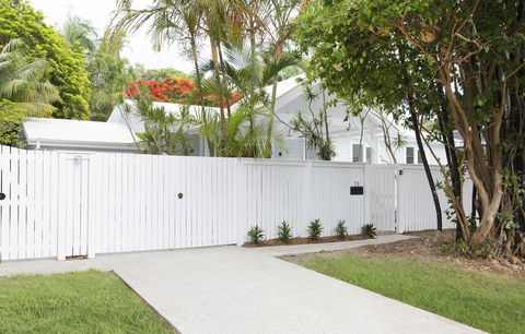 A PERFECT STAY - Barrel & Branch - Heart Of Town - Tourism Noosa 1