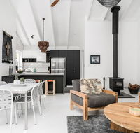 A PERFECT STAY - Black Star - Tourism Noosa