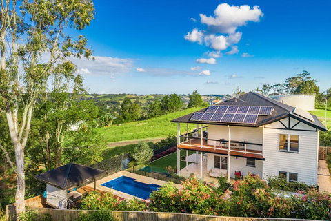 A PERFECT STAY - Serenade - Tourism Noosa 1