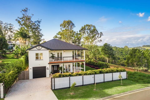 A PERFECT STAY - Serenade - Tourism Noosa 3