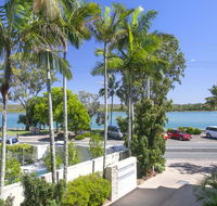 Aarons Luxury Retreat - Tourism Noosa