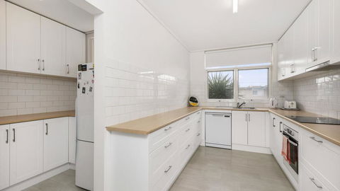 ABSOLUTE BEACHFRONT - FRANKSTON - Tourism Noosa 2