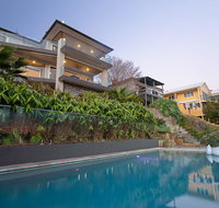 Absolute Waterfront Lakehouse Fishing Point Waterfront Pool Jetty - Tourism Noosa