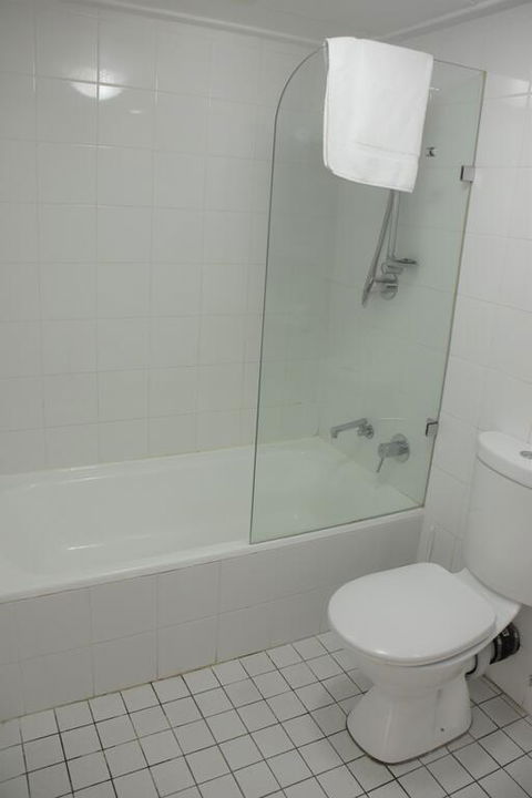 Accommodation Sydney City Centre - Hyde Park Plaza Park View College Street Studio Apartment - Tourism Noosa 3