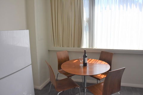 Accommodation Sydney City Centre - Hyde Park Plaza Park View College Street Studio Apartment - Tourism Noosa 1