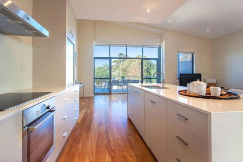 Eagle Escape I Private Properties - Tourism Noosa 3
