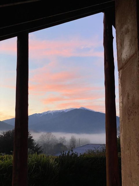 Earthen Home - Tourism Noosa 2