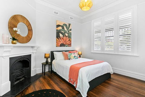 EDW19 - Stylish 2-Bed, 2-Bath Townhose In Drummoyne - Tourism Noosa 4