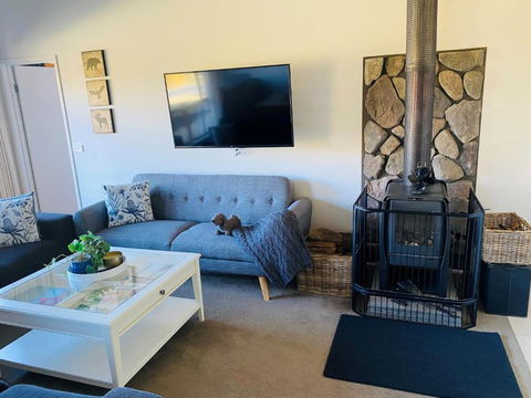 ELM Accommodation - Merrijig - Tourism Noosa 3