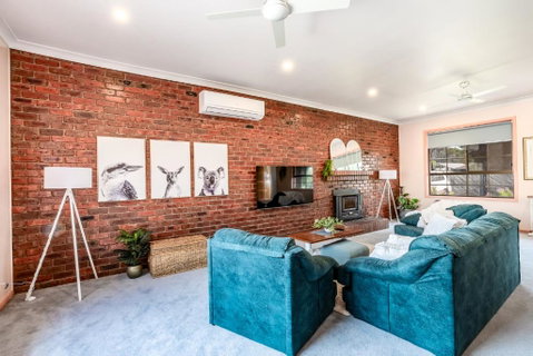 Family Beach House Near Barwon River & Beaches - Tourism Noosa 4