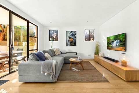 Fab Bondi 2-Bed With Courtyard & Alfresco Dining - Tourism Noosa 2