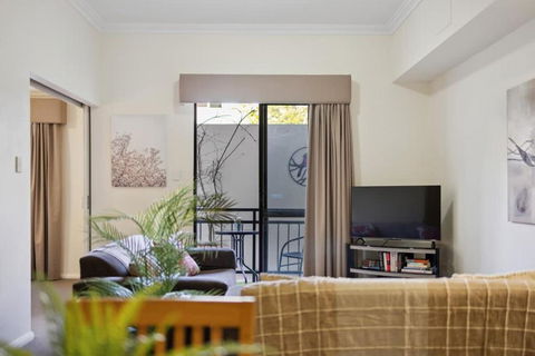Fabulous Apt In Northbridge With Pool & WiFi - Tourism Noosa 1