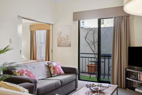 Fabulous Apt In Northbridge With Pool & WiFi - Tourism Noosa 0