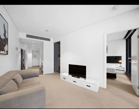 Fabulous Room For Rent - Tourism Noosa 1