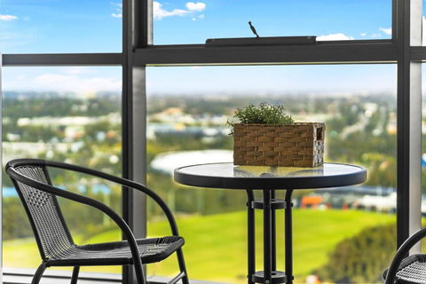 Fabulous View Apartment In Sydney Olympic Park - Tourism Noosa 1