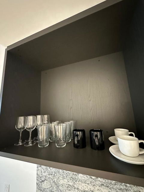 Fabulous View Brand New 2B2B Apartment Mel Cbd - Tourism Noosa 0