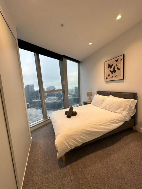 Fabulous View Brand New 2B2B Apartment Mel Cbd - Tourism Noosa 2