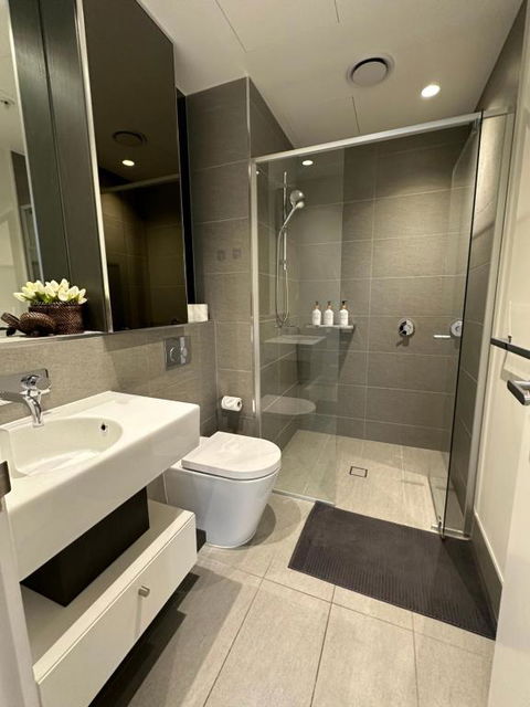 Fabulous View Brand New 2B2B Apartment Mel Cbd - Tourism Noosa 4