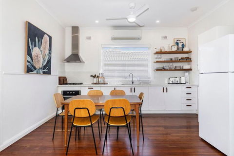 Fairbairn Beach House - Tourism Noosa 4