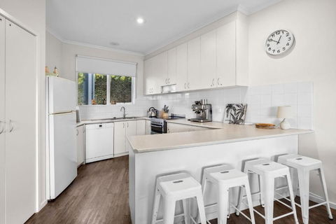 Fairview Central With A View - Tourism Noosa 3