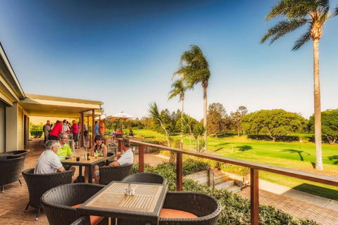 Fairway Village @ Windaroo Lakes Golf Club - Tourism Noosa 4