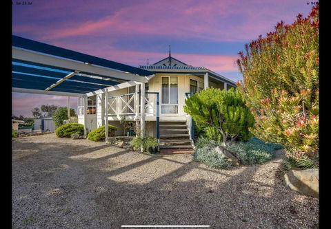 FairWinds - 22 Sunman St, Goolwa Beach - Tourism Noosa 0