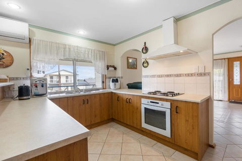 FairWinds - 22 Sunman St, Goolwa Beach - Tourism Noosa 2