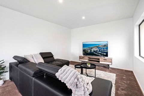 Family 2 & 3 Bedroom Apartments In Surfers Paradise - Driftwood - Privately Managed - Wow Stay - Tourism Noosa 2