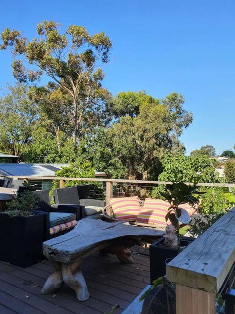 Family Beach House Among The Gum Trees - Tourism Noosa 0