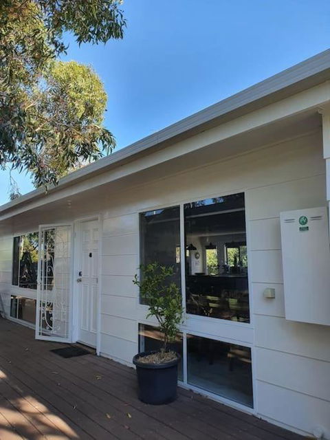 Family Beach House Among The Gum Trees - Tourism Noosa 1