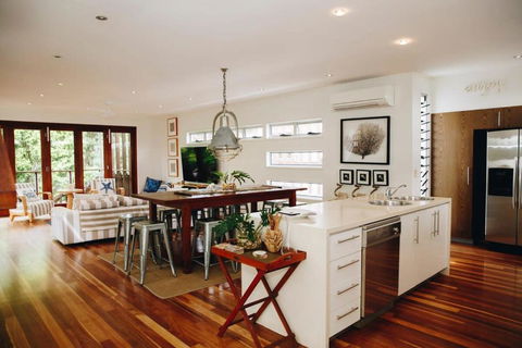 Family Beach House At Sebel Twin Waters Resort - Tourism Noosa 1