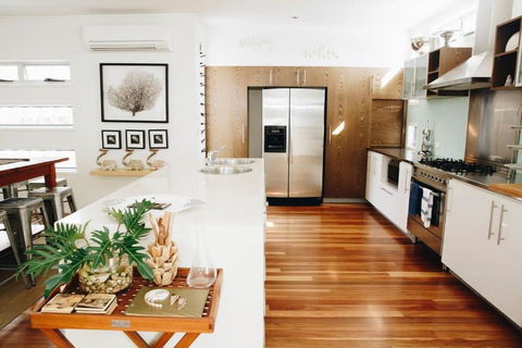 Family Beach House At Sebel Twin Waters Resort - Tourism Noosa 3