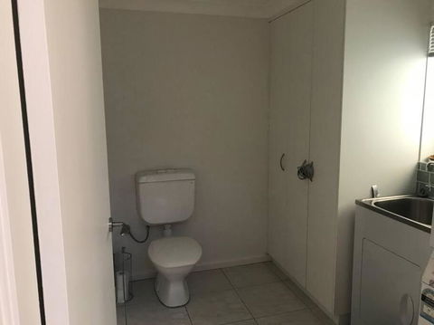 Family Beach House - Spacious W Yard AC Car Space - Tourism Noosa 2