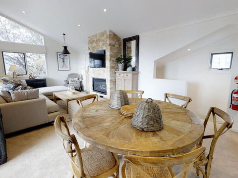 Family Chalet 27 The Stables Perisher - Tourism Noosa 1