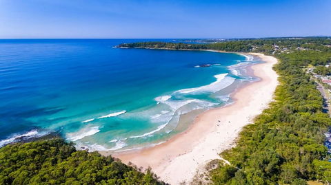 Family Coastal Escape Narrawallee NSW - Tourism Noosa 0