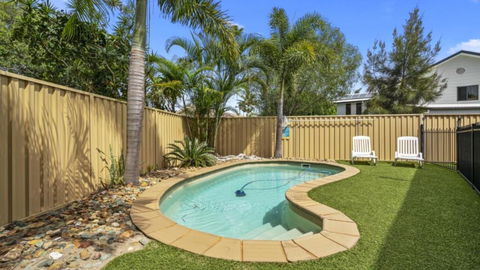 Family Friendly House With Pool & Aircon - Tourism Noosa 1