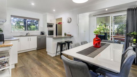 Family Holiday Perfection - Tourism Noosa 3