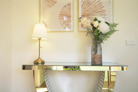 Family Home In Prime Location Melbourne - Tourism Noosa 1