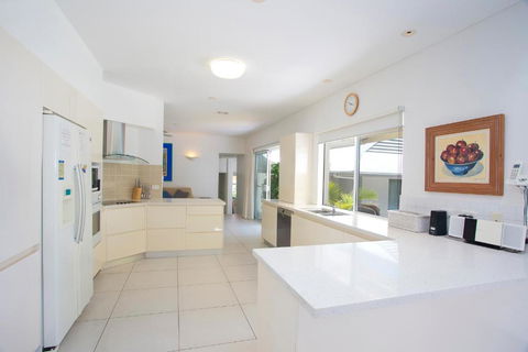 Family Living In The Heart Of Noosa, Noosa Heads - Tourism Noosa 3