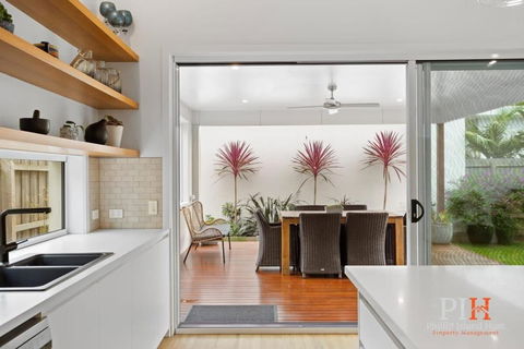Family Luxury 3 Bdr King Bed - Tourism Noosa 2
