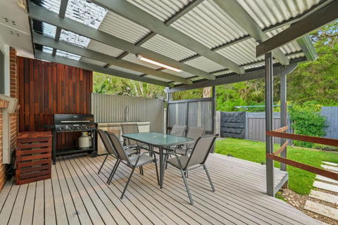 Family Retreat - Tourism Noosa 4