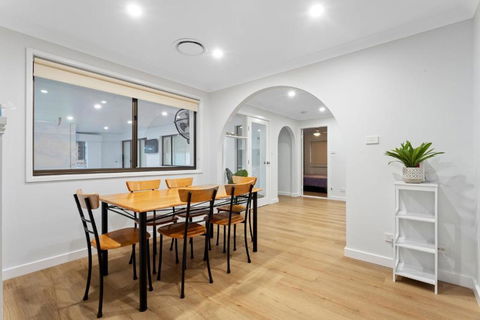Family Tides Beach Escape - Tourism Noosa 4