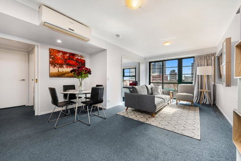 Family Unit With Balcony, Free Trams To CBD Sights - Tourism Noosa 2