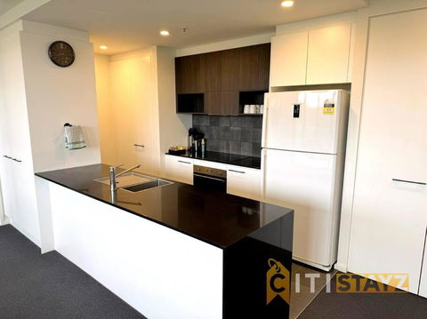Fancy In Phillip - 2bd 2bth Apt! - Tourism Noosa 2