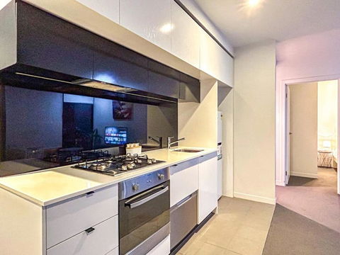 Fantastic View 2br1ba In Cbd Wifi Balcony - Tourism Noosa 4