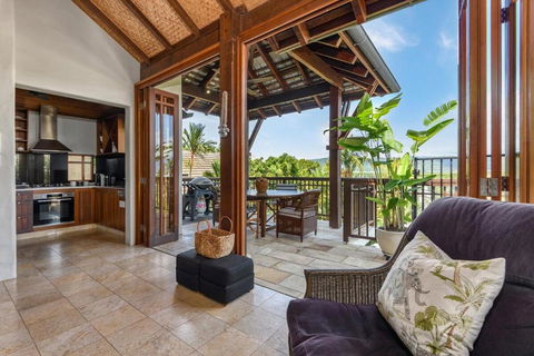 Far Pavilions Luxury Villa A - Tourism Noosa 3