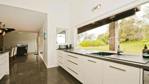 Farrant House - Tourism Noosa 4
