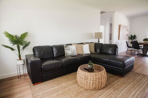 Figo Place - Tourism Noosa 0